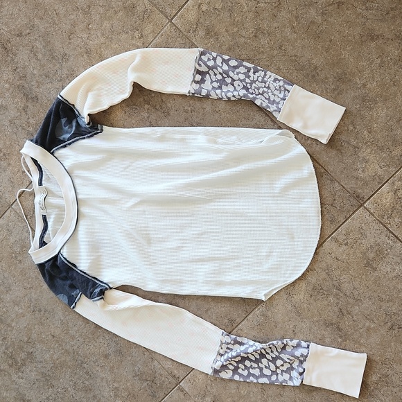 Free People Tops - NWOT..Free People thermal top